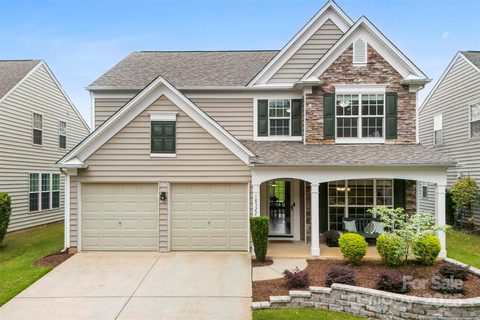 18522 Victoria Bay Drive sold home in Victoria Bay, Cornelius, NC