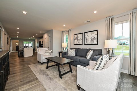 Previously sold for $324,900