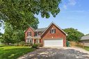 1624 Moonstone Drive sold home in Matthews, SC