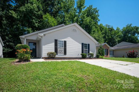 5717 Fairchase Avenue sold home in Fairstone, Charlotte, NC