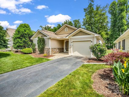 114 Fairway View Drive sold home in Etowah Golf Villas, Etowah, NC