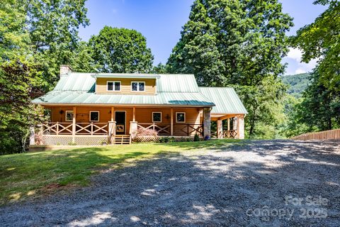 187 W Wilderness Road sold home in Lake Lure Village Resort, Lake Lure, NC