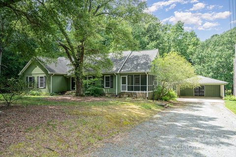 114 Larkfield Drive sold home in Weddington Estates, Waxhaw, NC