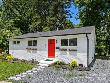 2600 Alleghany Street sold home in Wandawood, Charlotte, NC