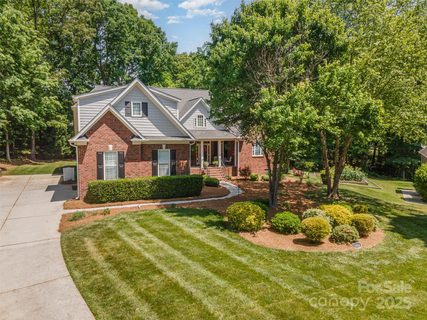 2804 Pulaski Drive sold home in Savannah Way, Monroe, NC