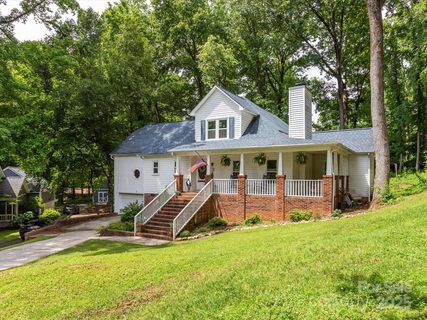 6934 Loretta Place sold home in Silverwood, Charlotte, NC