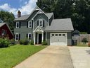 4221 Hounds Run Drive sold home in Matthews, SC