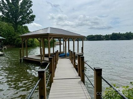 138 Island View Road sold home in Spring Shore, Statesville, NC
