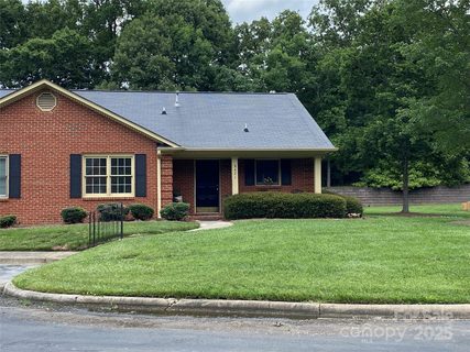 8421 Coulwood Oak Lane sold townhome in Coulwood Oaks, Charlotte, NC