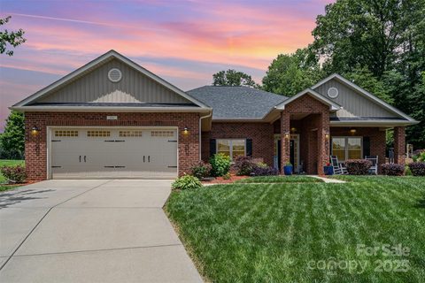 101 Harvest Farm Court sold home in Westland Farm, Mount Holly, NC