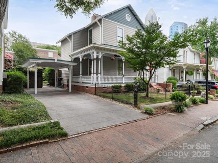 424 N Poplar Street