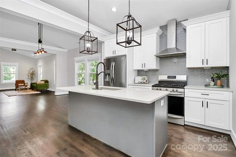 323 Keswick Avenue sold home in Lockewood, Charlotte, NC