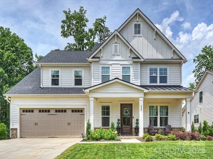 822 River Oaks Lane sold home in Providence Woods, Charlotte, NC