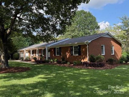 1116 Fieldstone Road sold home in White Oaks, Mooresville, NC