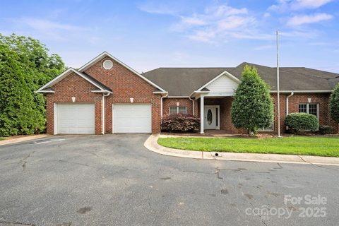 104 Mooreland Drive sold townhome in Forest Meadows, Conover, NC