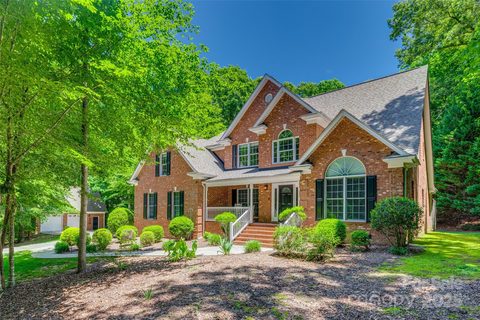 413 Farm Branch Drive sold home in Huntington Farms, Fort Mill, SC