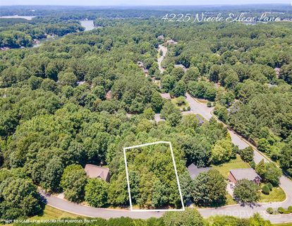 4225 Nicole Eileen Lane active lot in Overlook, Charlotte, NC