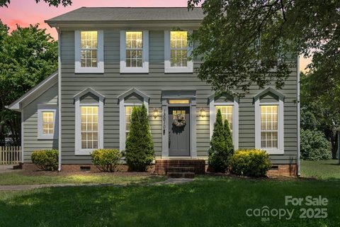 13010 Indian Hills Lane sold home in Greycrest, Charlotte, NC
