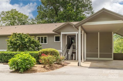 103 Golfside Drive active home in Kenmure, Flat Rock, NC