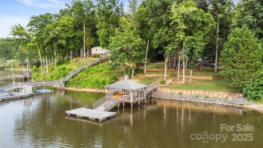 360 Lake Landing Drive sold home in Lake Landing, Salisbury, NC