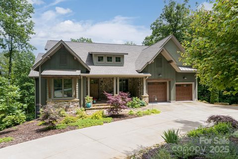 807 Hollybrook Drive