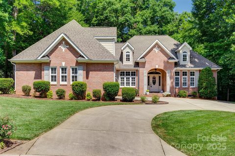 125 Highland Forest Drive sold home in Patrick Place, Clover, SC