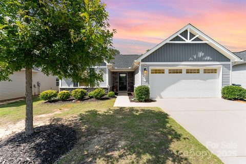 4227 Mackinnon Drive sold home in Bellastead, Charlotte, NC