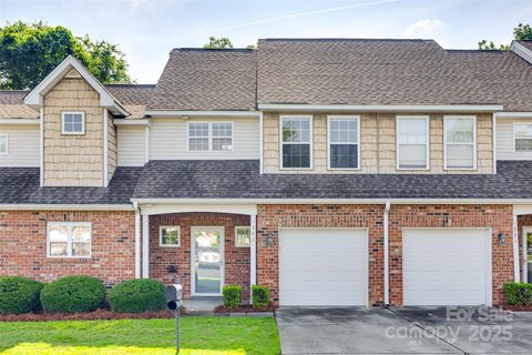 349 Valley Brook Lane sold townhome in Stonebridge, Concord, NC