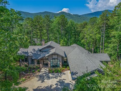 3 Nestlewood Drive