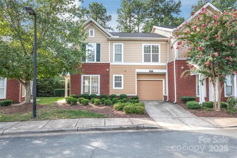 11453 Dixie Glen Drive sold home in Coventry Court Townhomes, Charlotte, NC