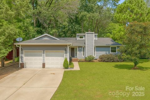 11834 Carmel Lakes Drive sold home in Carmel Ridge, Charlotte, NC