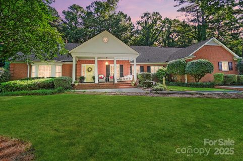 307 Dogwood Drive sold home in Woodland Park, Mount Holly, NC