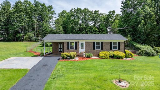 1040 Stagecoach Trail sold home in Colliers West, Lenoir, NC