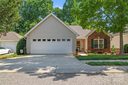 210 Oak Village Parkway sold home in Mooresville, SC