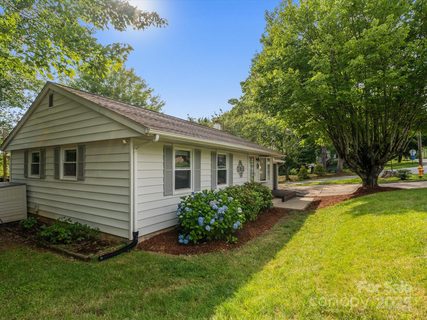 74 Hi Alta Avenue sold home in Sulphur Springs Park, Asheville, NC