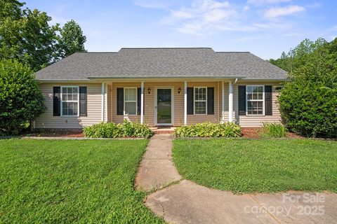 121 Gilcrest Lane sold home in Eastern Heights, Troutman, NC