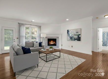 124 Shadow View Drive sold home in Poplar Hills, Leicester, NC