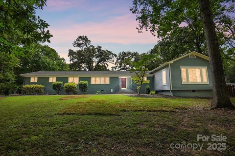8139 Cedarbrook Drive sold home in Cedarbrook, Charlotte, NC