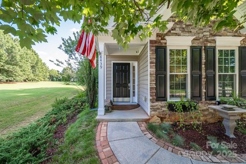 18439 Victoria Bay Drive sold home in Victoria Bay, Cornelius, NC