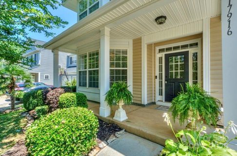 Previously sold for $485,000