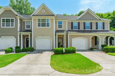14755 Lions Paw Street sold townhome in Lions Gate, Charlotte, NC