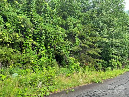 0 Valley View Court active lot in Pineknoll, Hickory, NC
