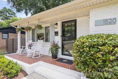 1520 Starbrook Drive