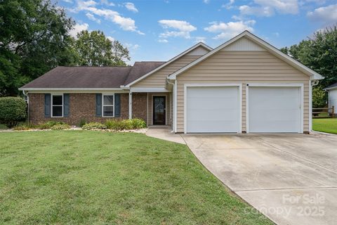 8000 Rachel Court sold home in Hermitage Place, Waxhaw, NC