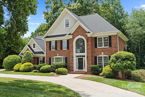 61 38th Avenue sold home in Pitts Park, Hickory, NC