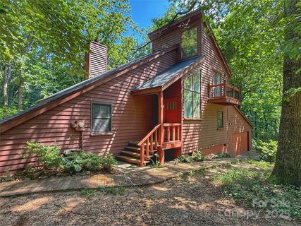 5685 Pine Ridge Drive sold home in Pine Mountain Estates, Connelly Springs, NC