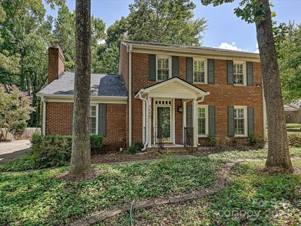 1443 Renfrow Lane sold home in Sardis Forest, Charlotte, NC