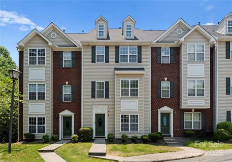10094 Treeside Lane sold home in Parkview At Matthews, Matthews, NC
