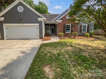 11103 Fox Cove Drive sold home in Hunters Ridge At The Crsg, Charlotte, NC