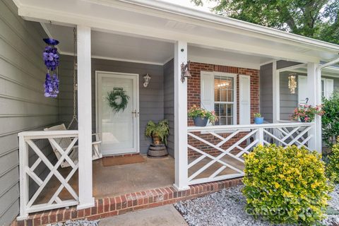 4614 Jacquelyne Drive sold home in Brittany Downs, Indian Trail, NC
